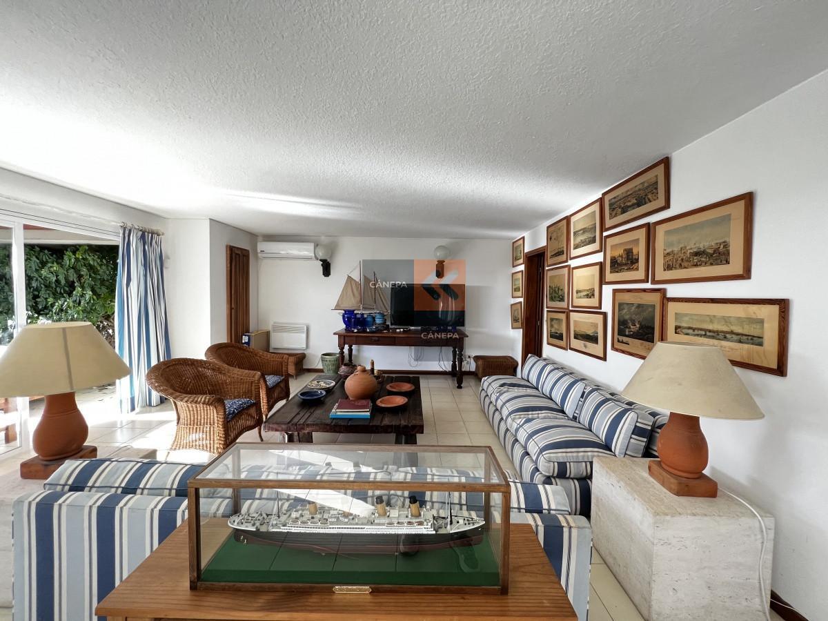 Foto de Alquiler de Verano con vista al puerto, disponible Febrero, imagen 3