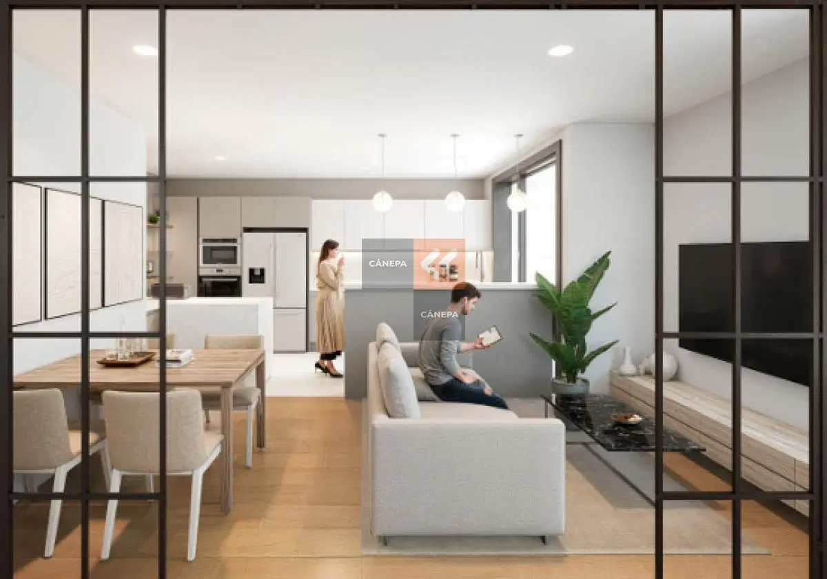 Venta apartamento de 4 dormitorios en Carrasco Sur + jardín con parrillero propio 2