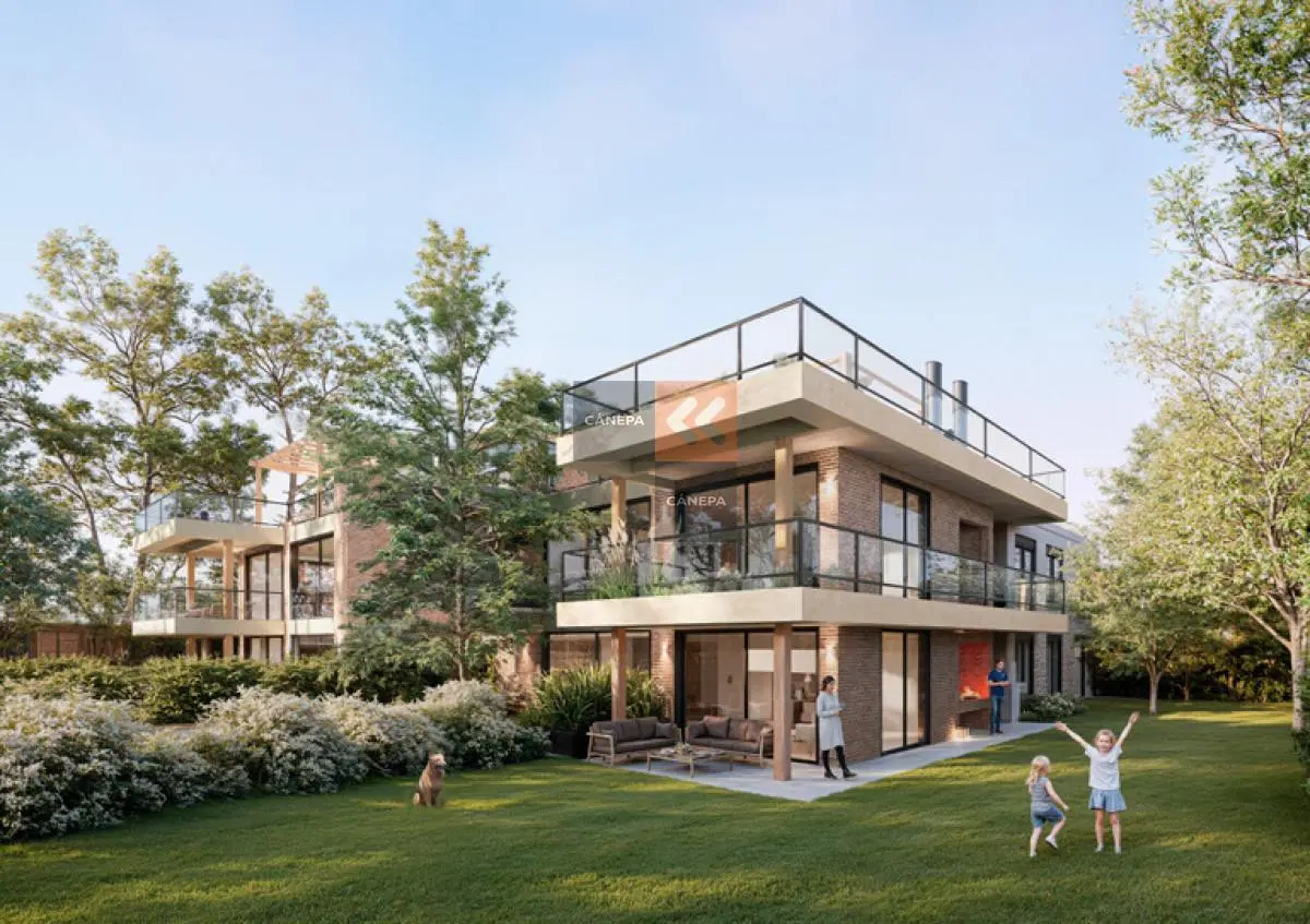 Venta apartamento de 4 dormitorios en Carrasco Sur + terraza con parrillero propio 3