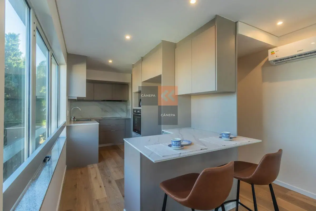 Venta apartamento de 2 dormitorios en Carrasco Sur 5