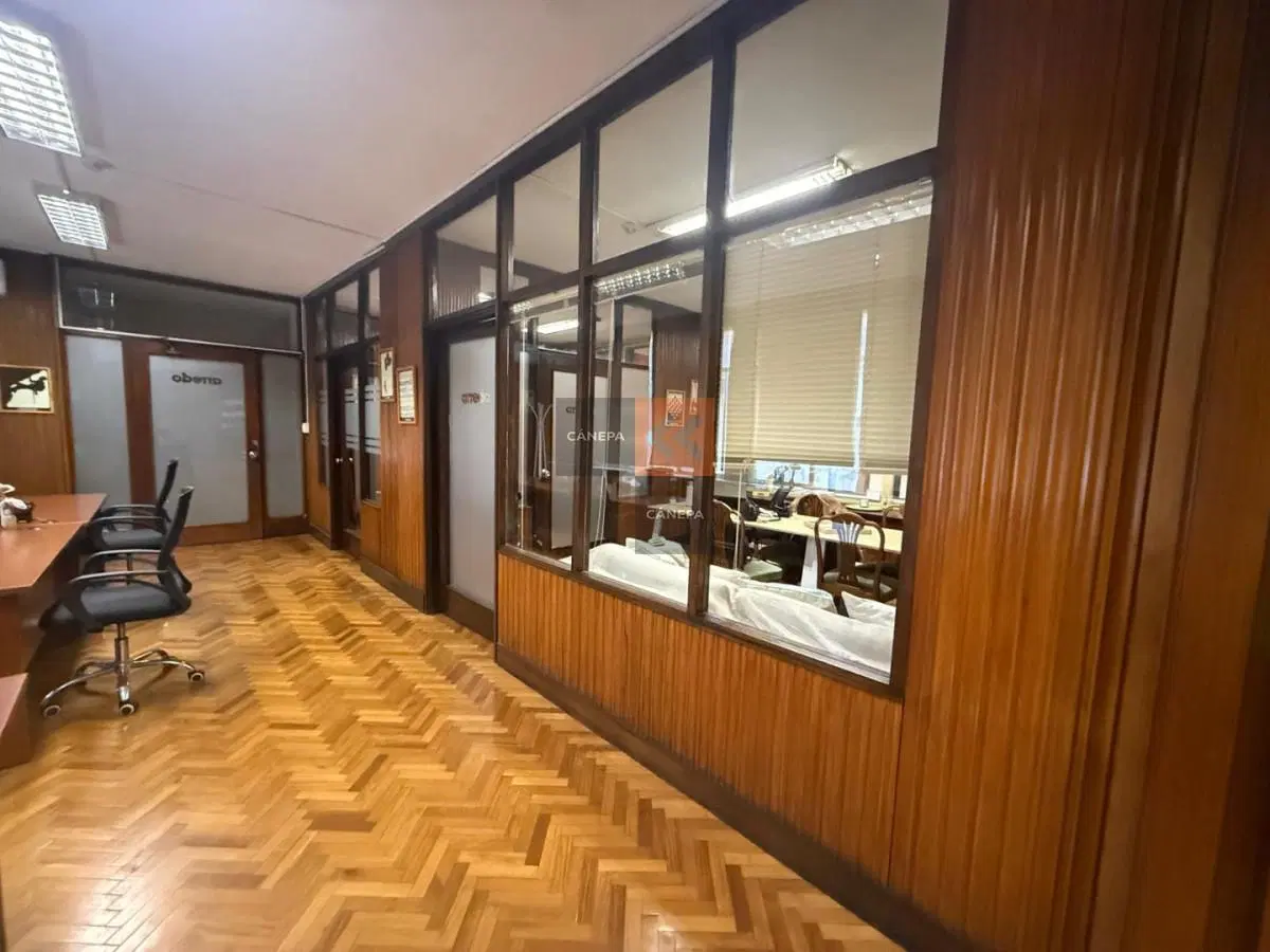 Alquiler o venta amplio local en Centro 4