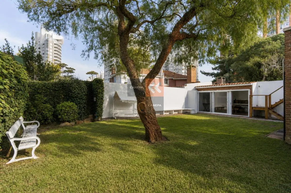 Casa en venta en mansa de 4 dormitorios 4