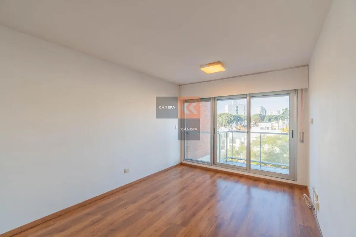 Alquiler apartamento de 2 dormitorios en Pocitos 1