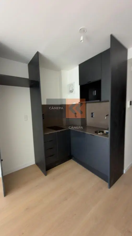 Venta monoambiente en Parque Rodó 2