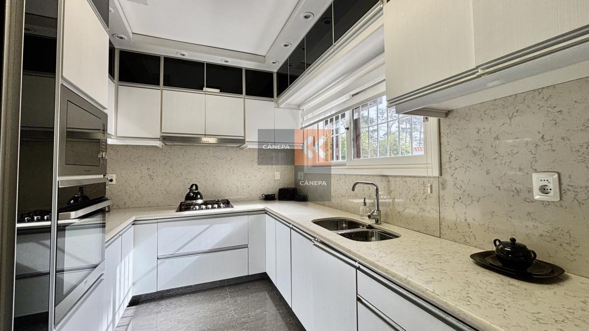 Foto de Casa en venta en mansa de 5 dormitorios, imagen 1