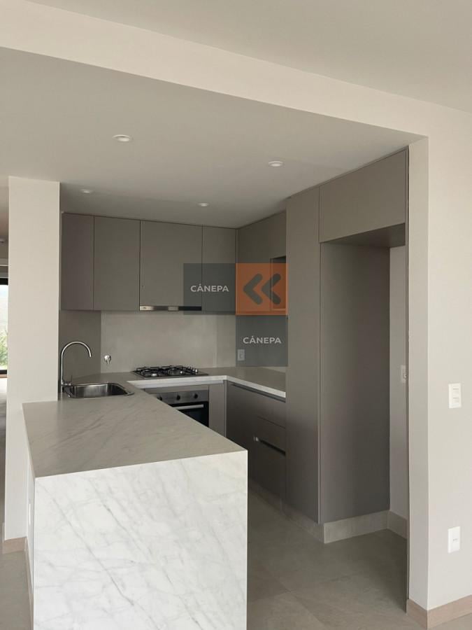 Foto de Venta apartamento 2 dormitorios en Carrasco, imagen 1
