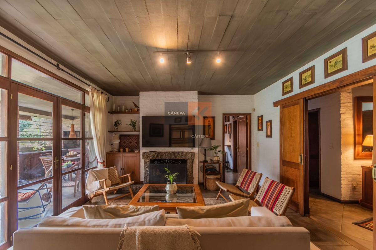 Foto de Venta espectacular casa de 4 dormitorios con jardín, piscina y barbacoa, imagen 4