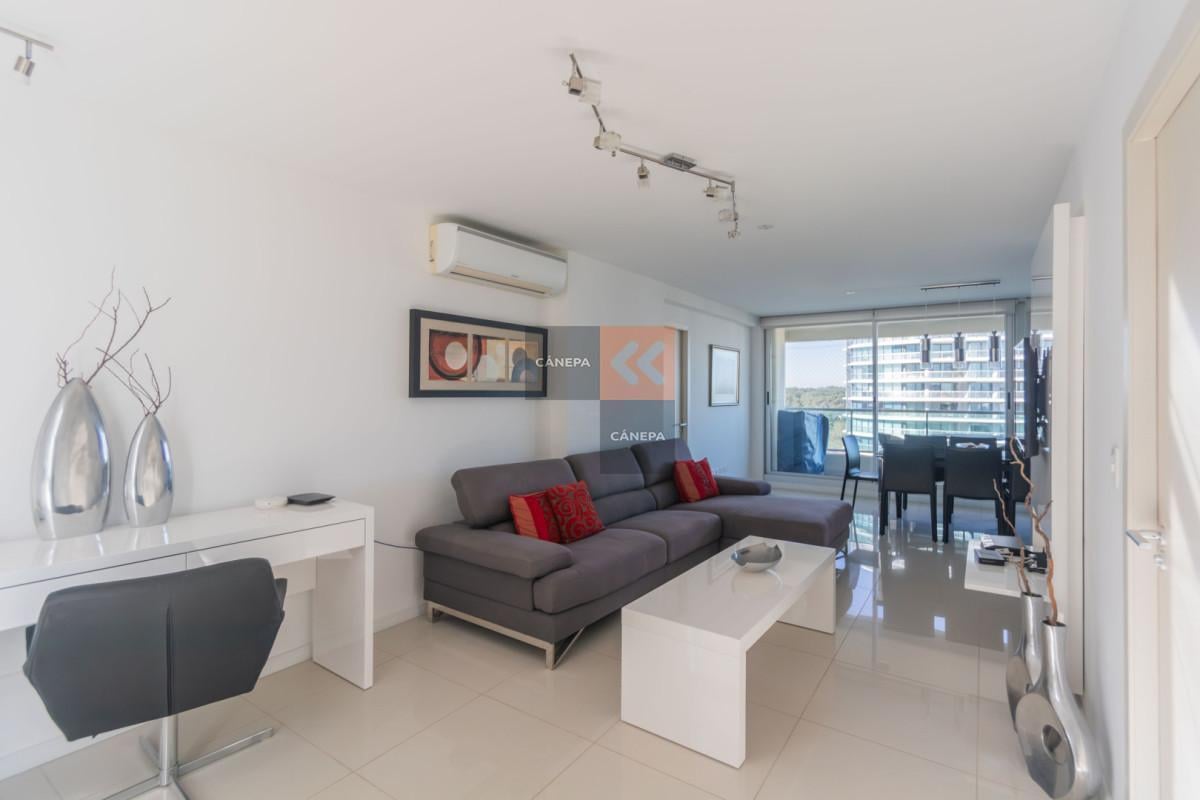 Foto de Apartamento de 3 dormitorios en venta a 1 cuadra del shopping, imagen 1
