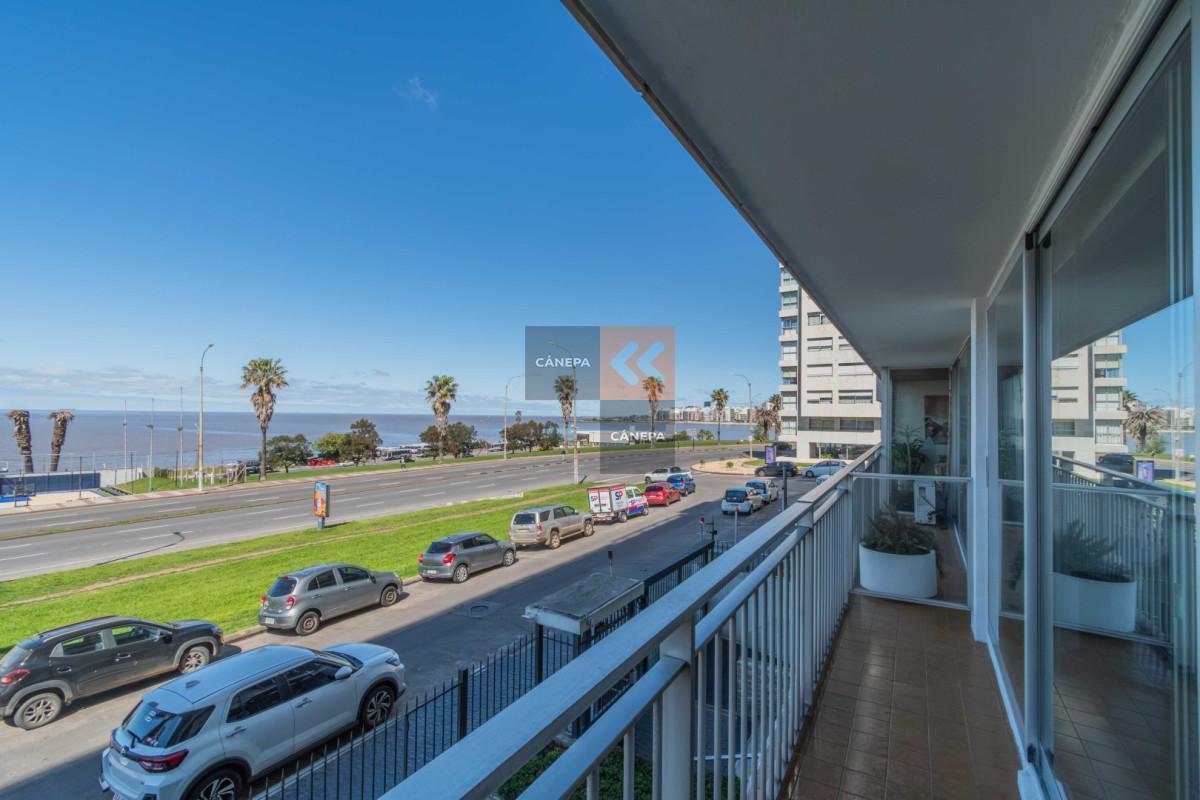 Foto de Venta apartamento de 3 dormitorios + servicio en Buceo, imagen 3