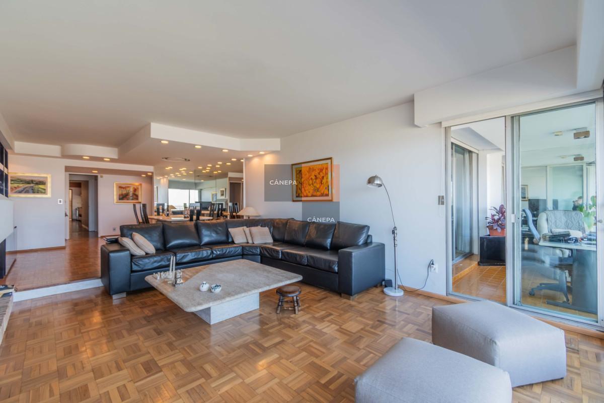 Foto de Venta apartamento de 3 dormitorios + servicio en Buceo, imagen 5