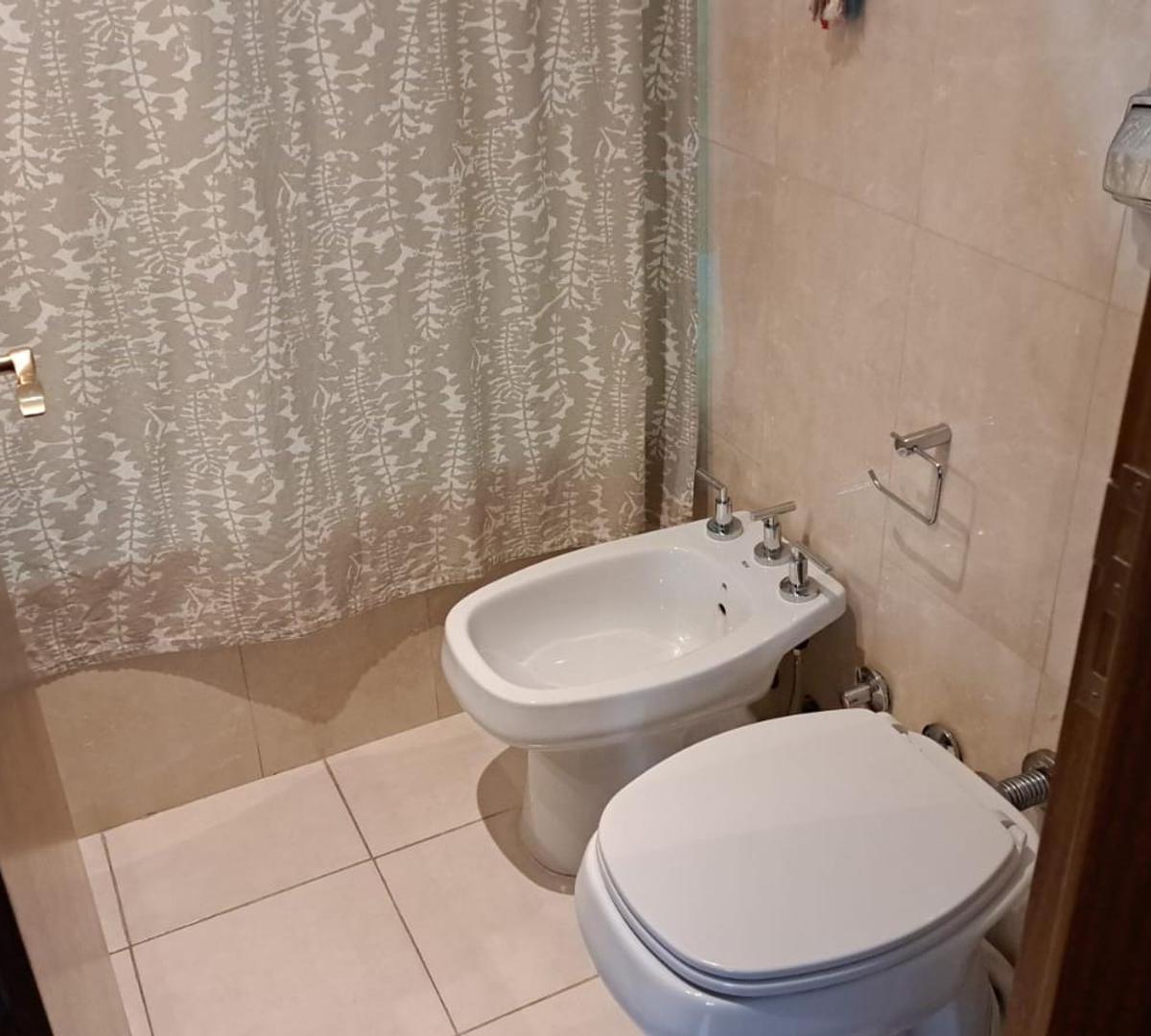Foto de Depto de categoria de 4 ambientes con Cochera y 2 balcones, imagen 3