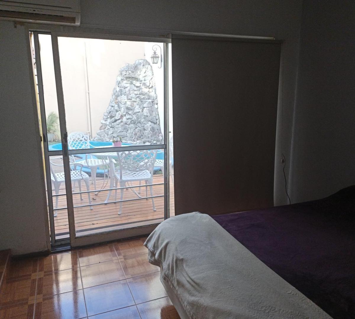 Chalet de 5 Amb. 2 Cocheras Patio, Piscina, Tza. y Quincho 3