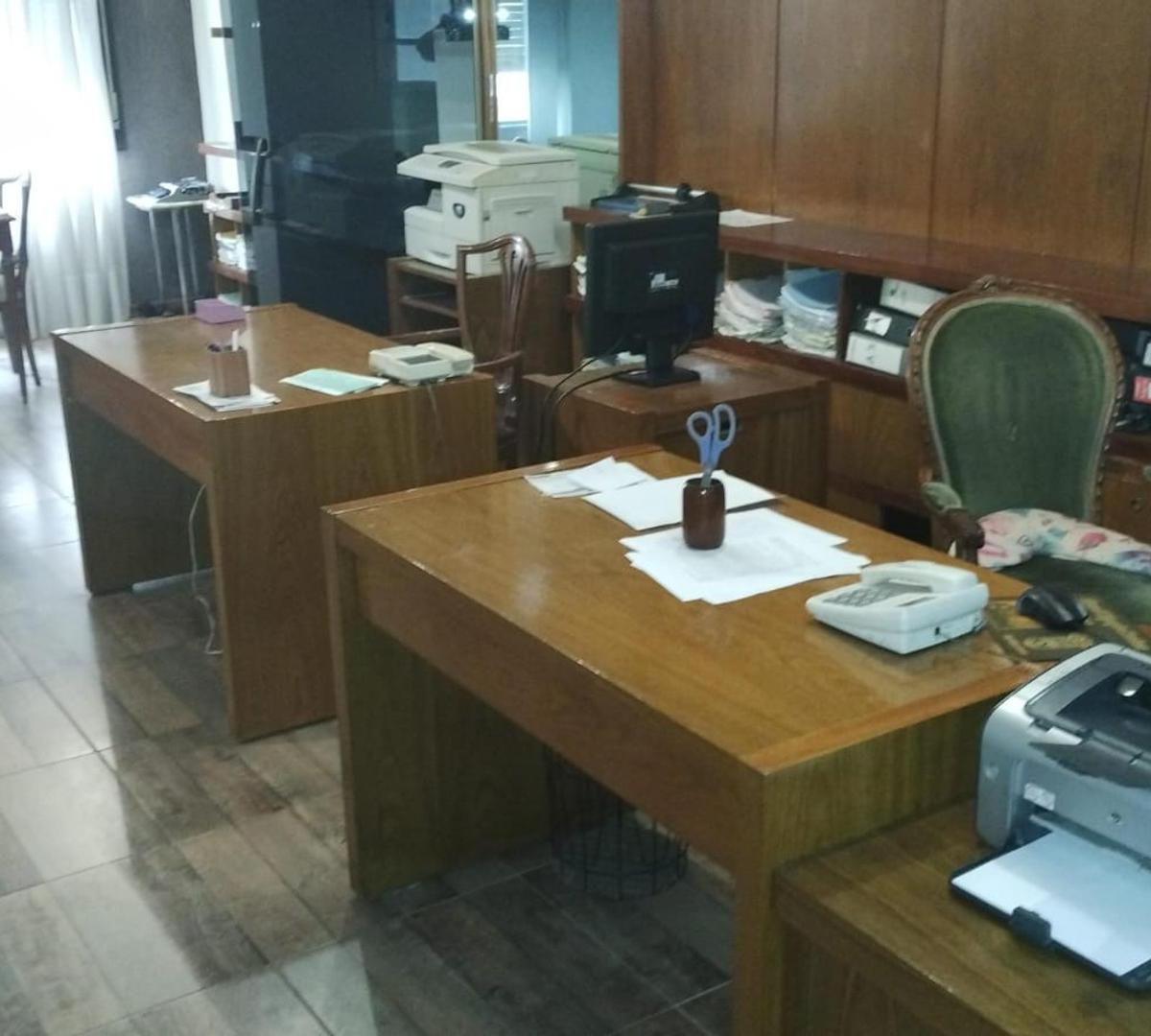 Oficina de 4 Ambientes 80 m² 2
