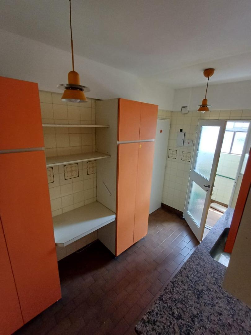 Foto de Dpto. 3 Amb. c/2 Balcones de 70m2 Fte. Estac. Devoto, imagen 2