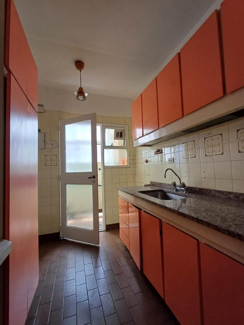 Foto de Dpto. 3 Amb. c/2 Balcones de 70m2 Fte. Estac. Devoto, imagen 3