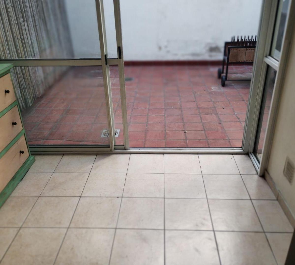 Dúplex de 4 Ambientes con 3 Baños y Cochera. 4