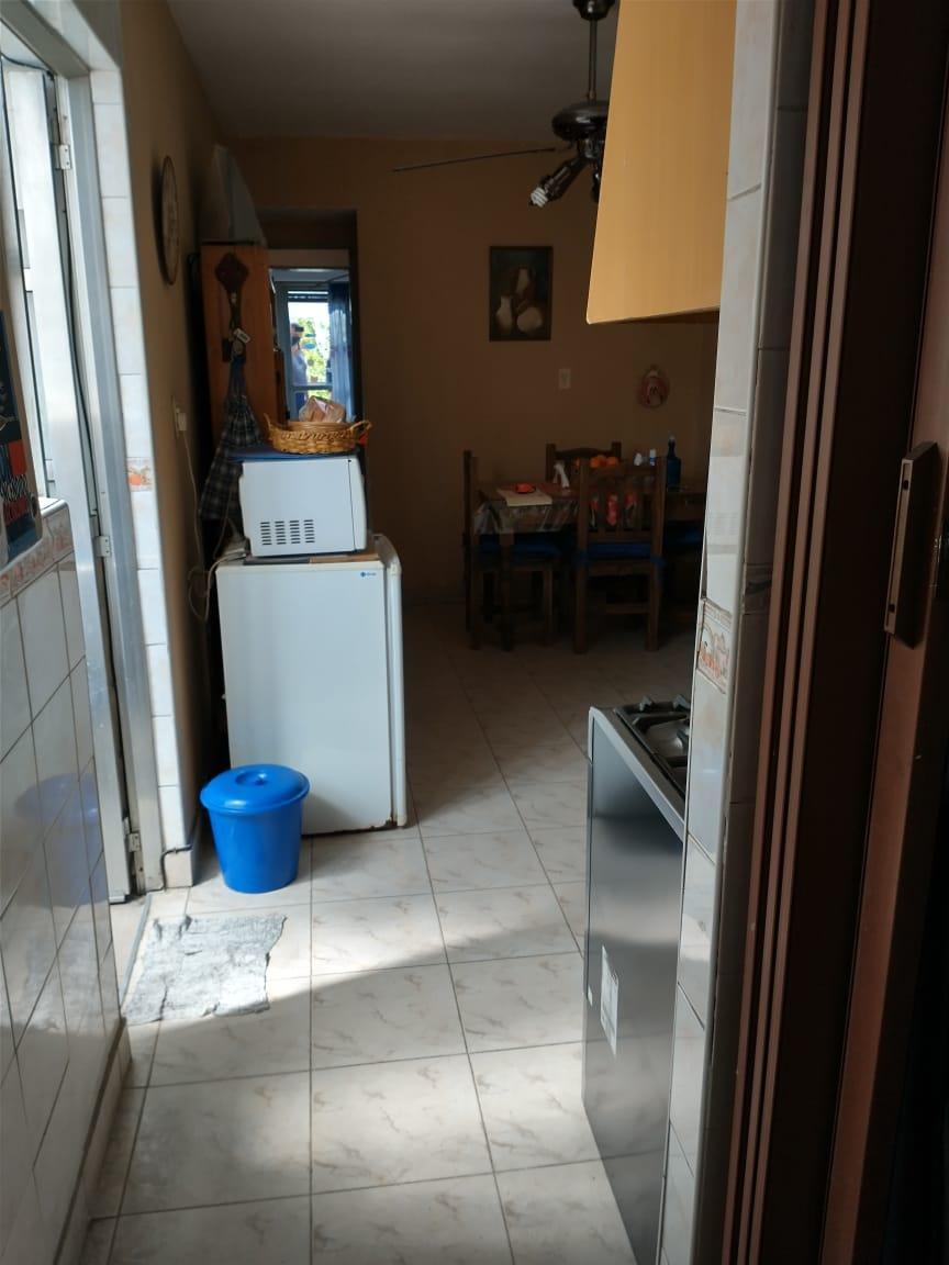 Venta de Amplio Departamento de 4 Amb. y Dependencia/ Balcon, V. Santa Rita 2