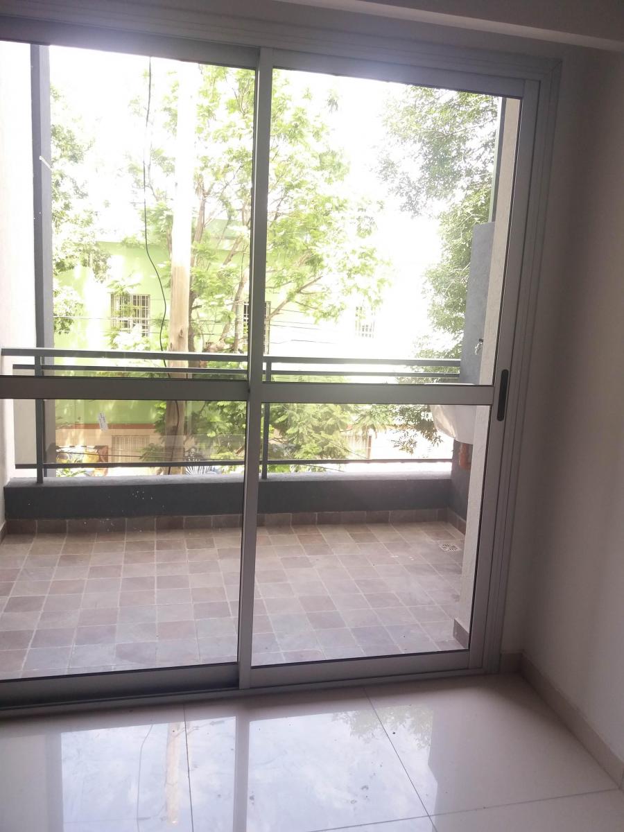 HERMOSO MONOAMBIENTE DE CATEGORIA CON BALCON, LINIERS !!!