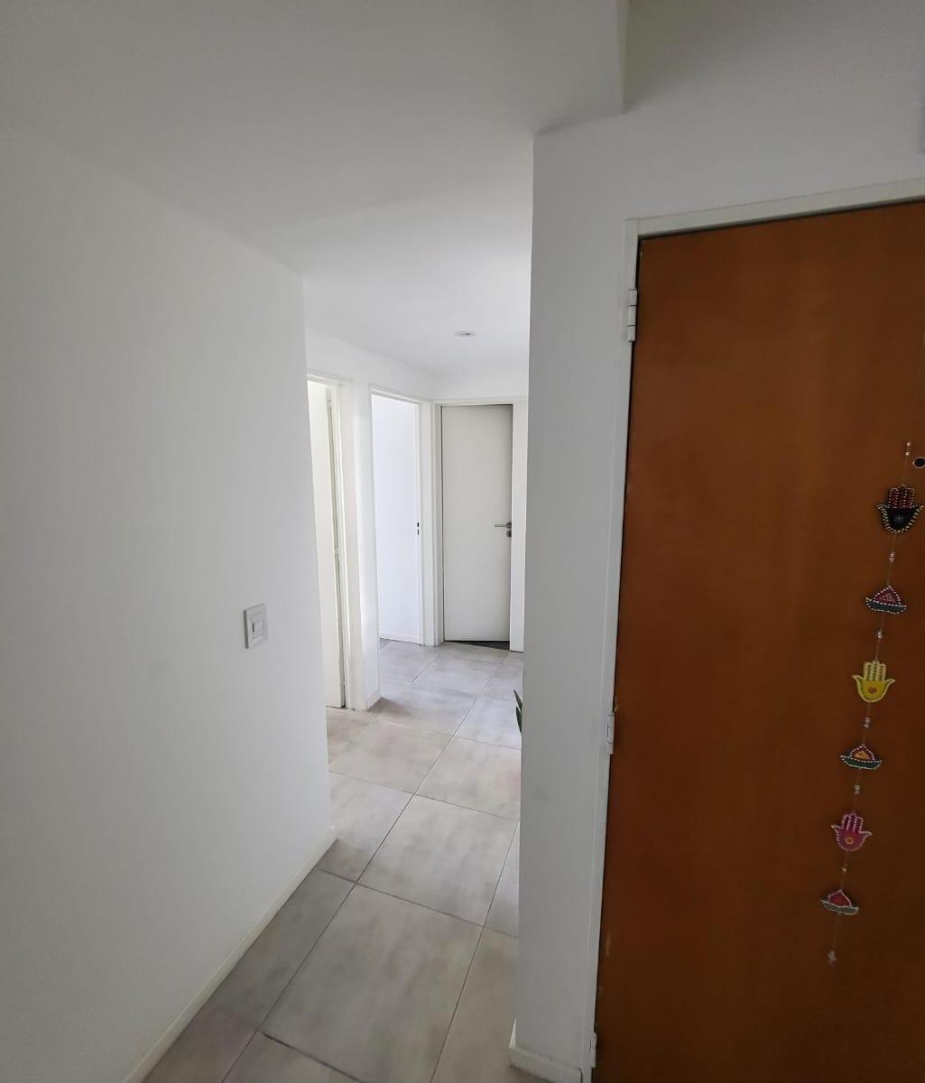 Venta Departamento con Renta de 3 Ambientes con Cochera, Floresta, Caba 2