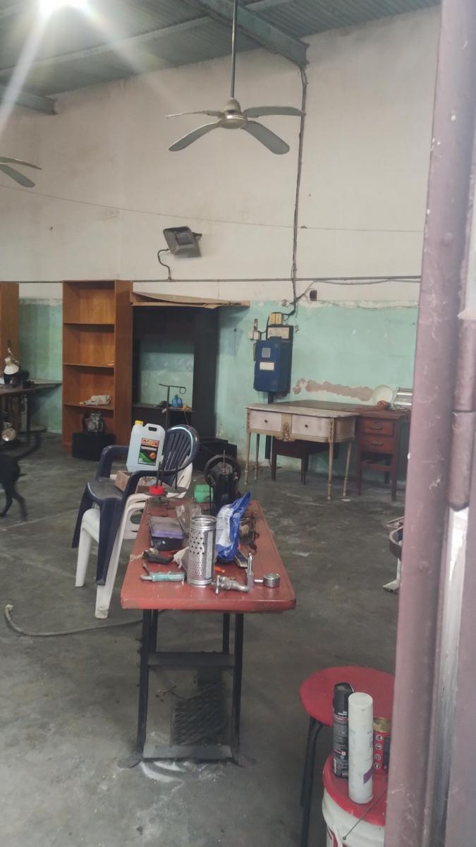 Amplio PH de 3 Amb. con Patio y Taller Mecanico 4