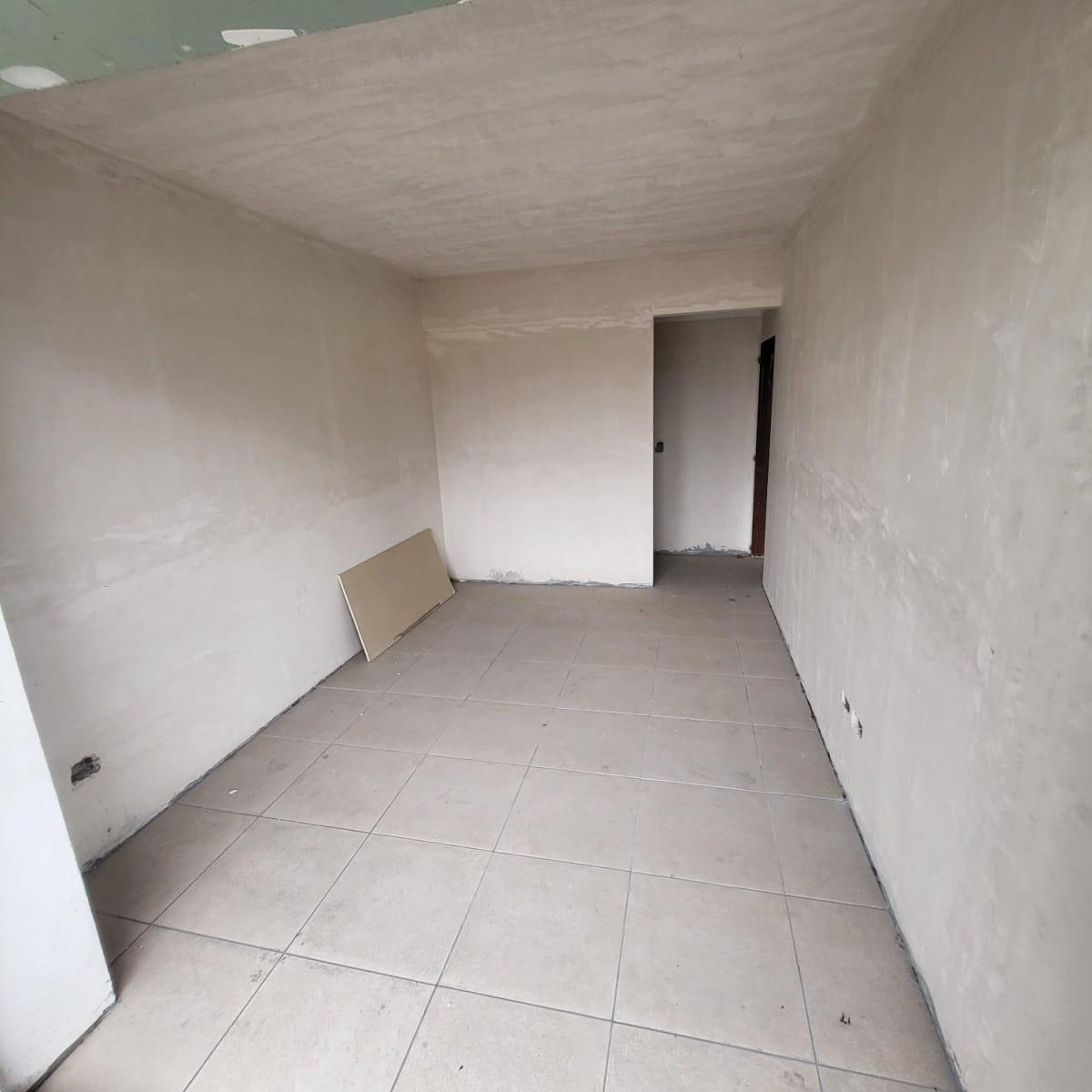 Venta Departamento de 3 Ambientes con Balcon Al Frente, Floresta! 2