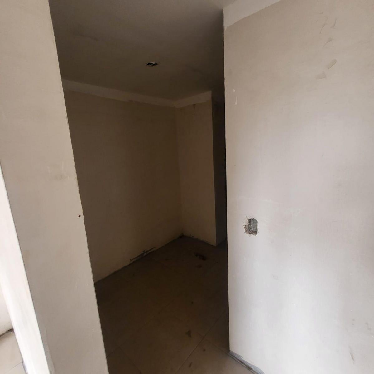 Venta Departamento de 3 Ambientes con Balcon Al Frente, Floresta! 4