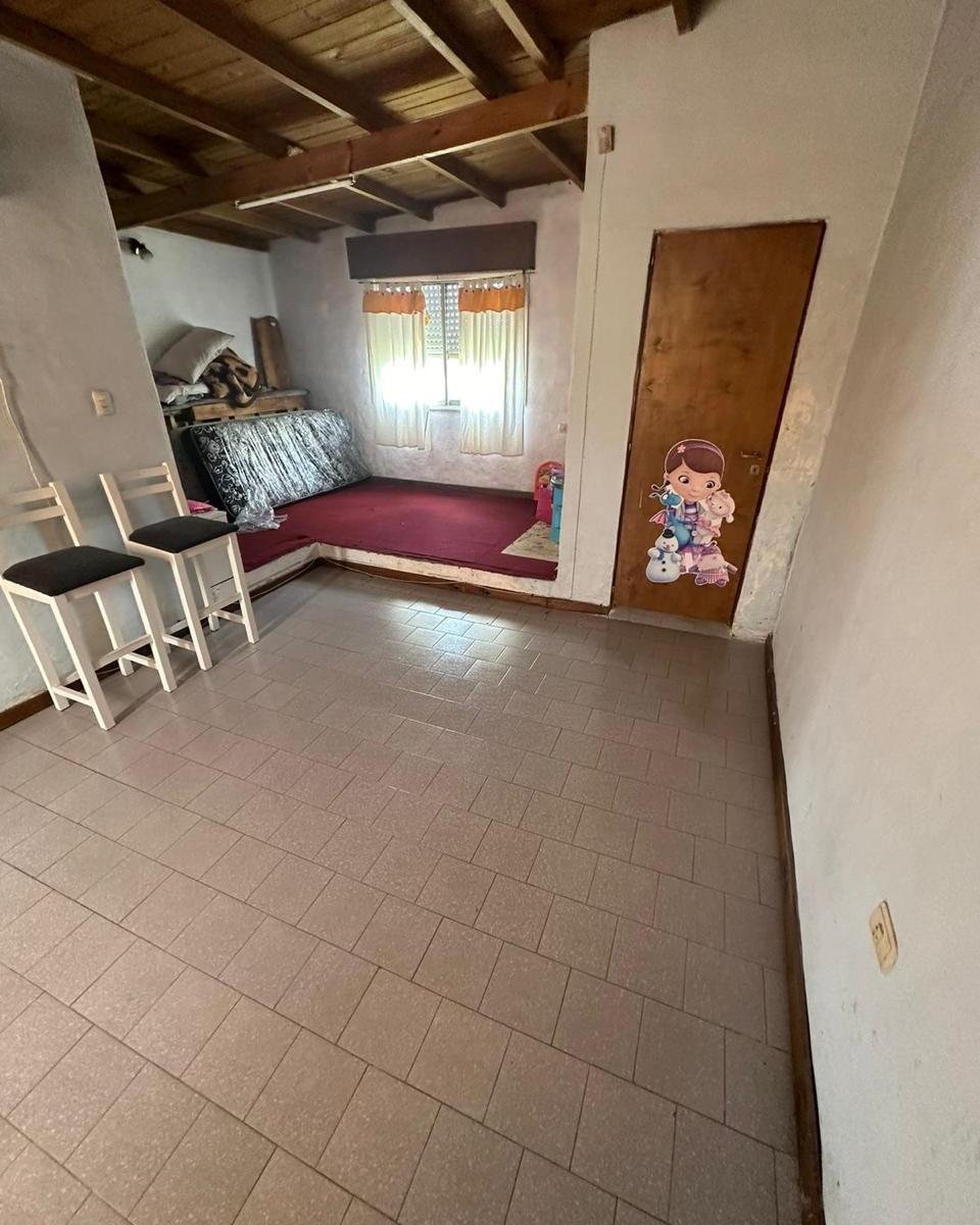 Vta. Urgente! Retasada Casa de 6 Ambientes, Garage y Parque, en Tandil! 2