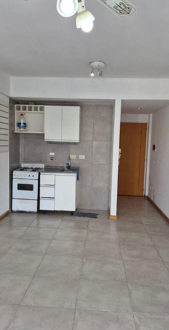 Foto de ALQUILER MONOAMBIENTE CON COHERA, BERNAL., imagen 1