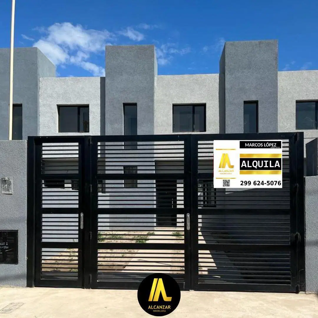 Casa Tipo Duplex con amplio patio e ingreso vehicular 3