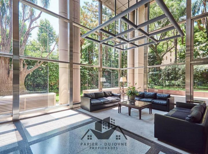 Espectacular piso alto en exclusiva Torre! 5 suites, 3 coch. fijas, exc. vista! 2