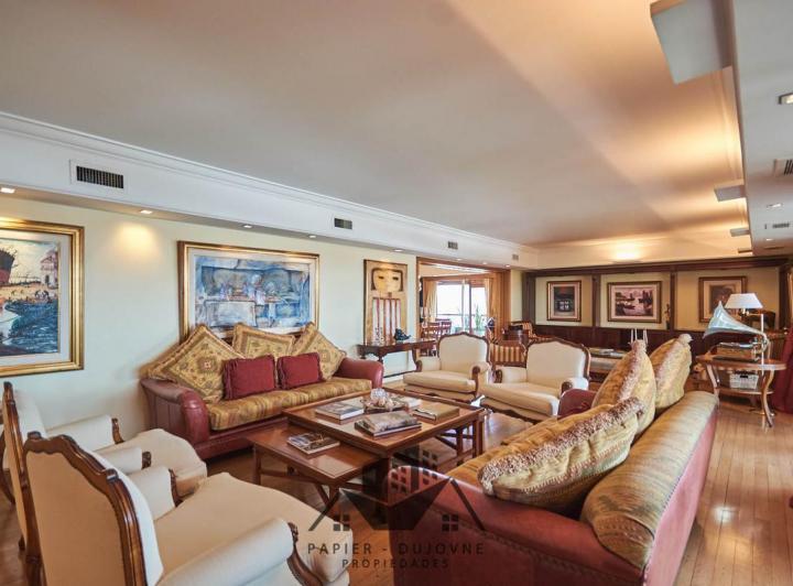 Espectacular piso alto en exclusiva Torre! 5 suites, 3 coch. fijas, exc. vista! 4