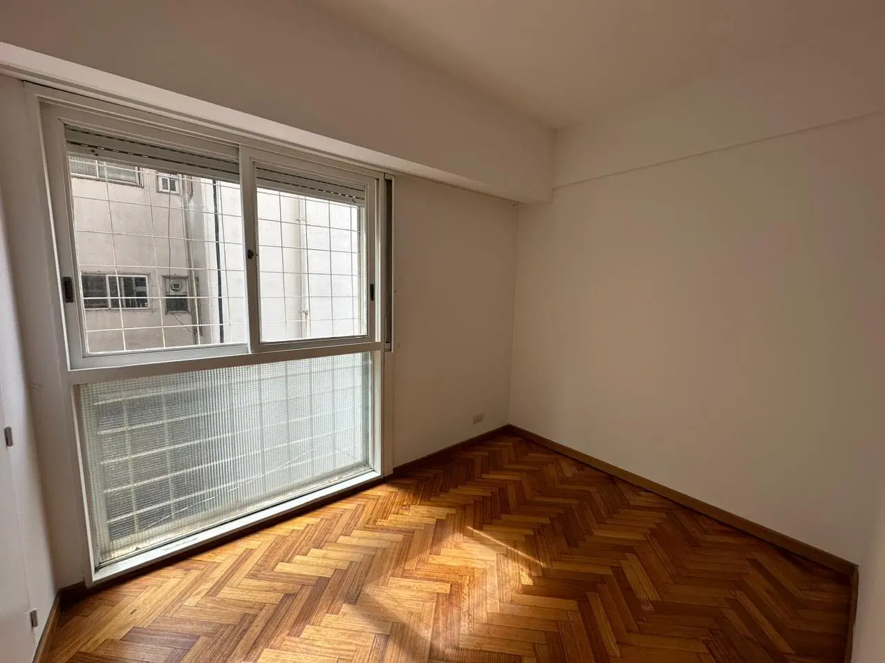 ALQUILER O VENTA DEPTO 3 DORMITORIOS C/COCH EN RECOLETA 4
