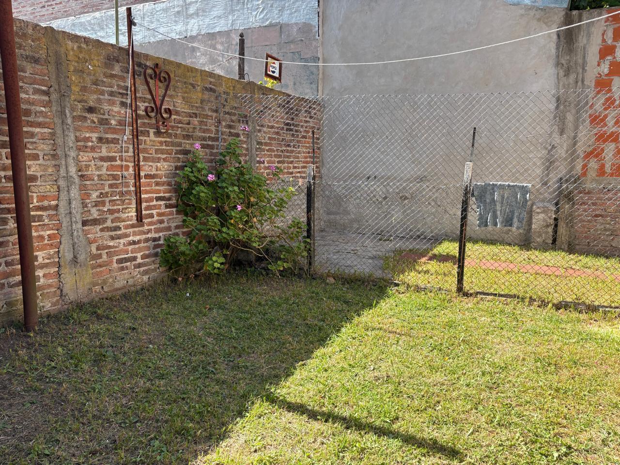 Foto de VENTA BAJO DE SAN ISIDRO CASA A RECICLAR TERRENO DE 10X20, imagen 4