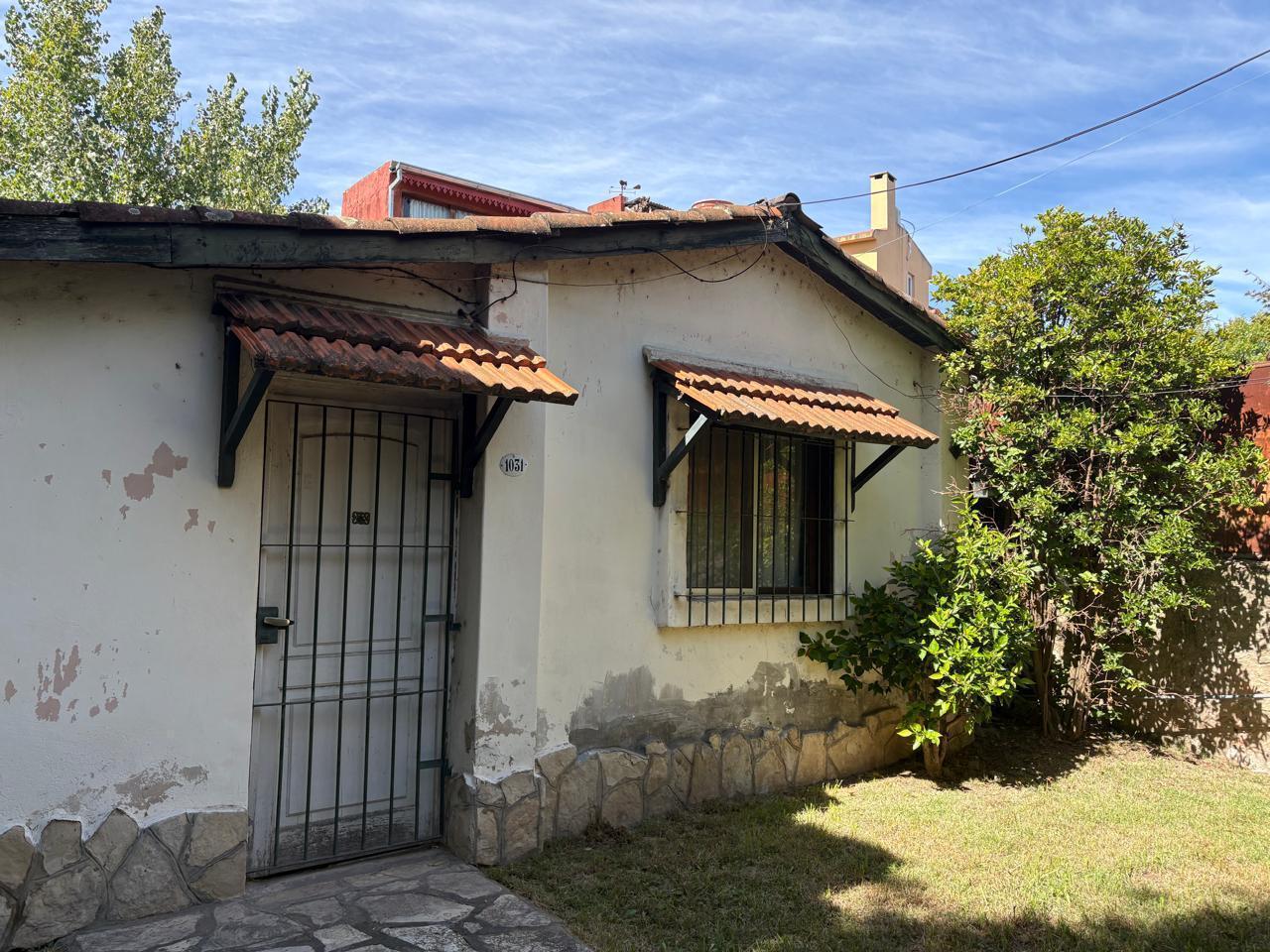 Foto de VENTA BAJO DE SAN ISIDRO CASA A RECICLAR TERRENO DE 10X20, imagen 1
