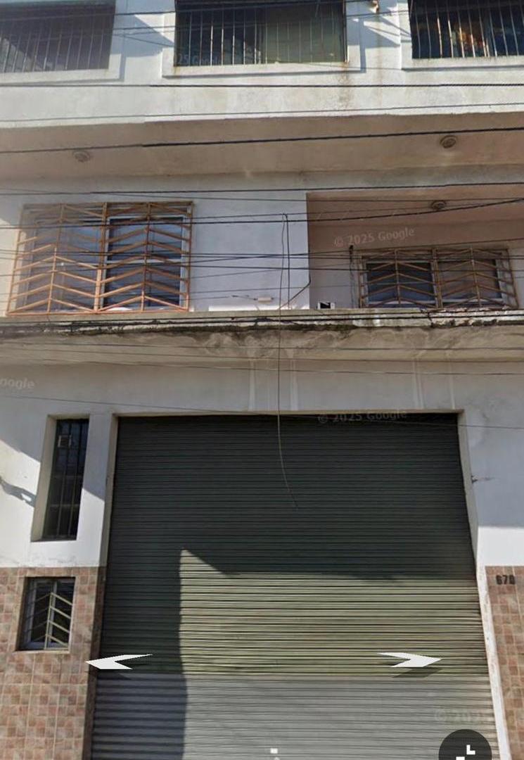 Foto de EN VENTA AVELLANEDA GALPON DE 712 M2 A METROS DE CABA, imagen 2