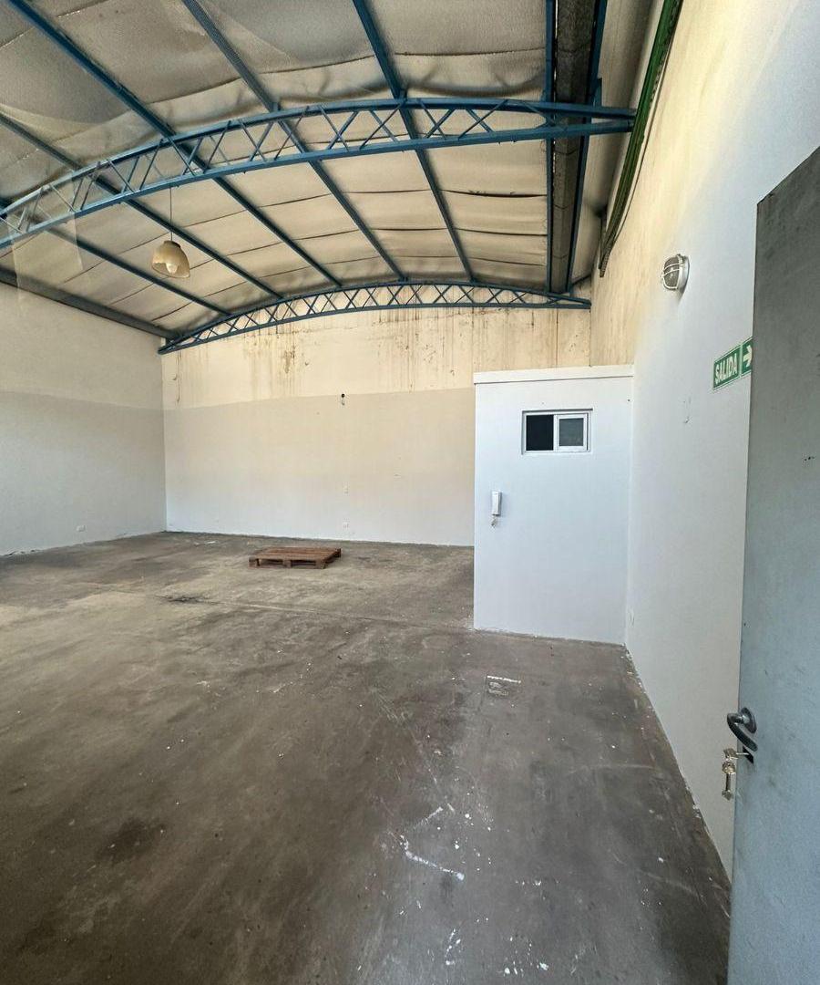 Foto de Galpón Deposito en alquiler de 90m2 ubicado en Ciudad Madero, imagen 2