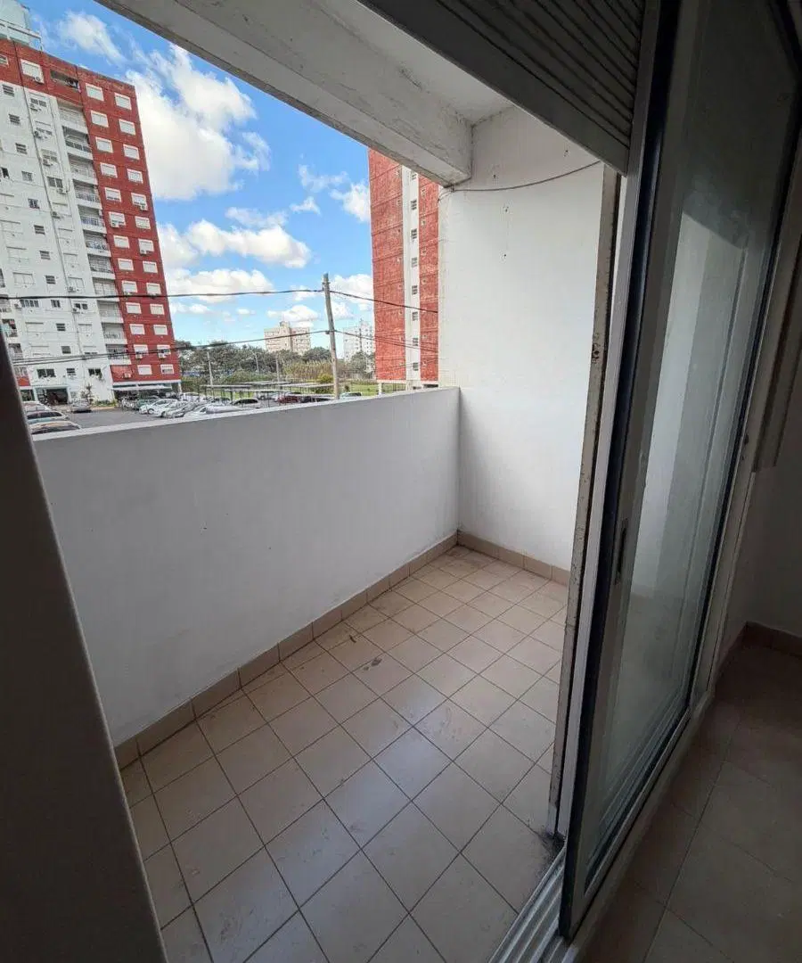 Departamento 3 ambientes en alquiler en las torres de Callao Villa Madero 1