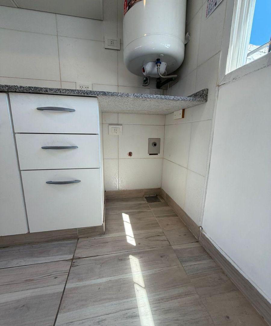 Foto de Monoambiente en alquiler en Villa Madero, cercano a Av. Crovara, semi, imagen 2