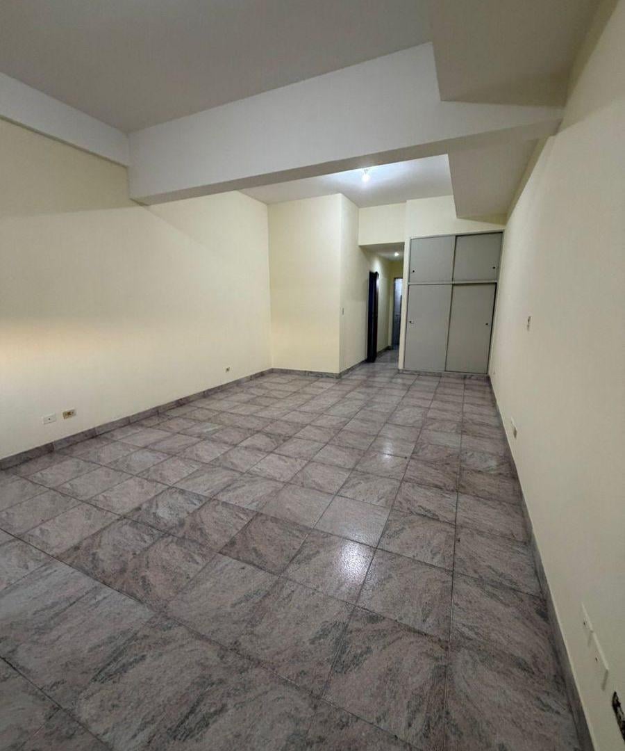 Foto de Alquiler de amplio monoambiente divisible sobre Av. Crovara al 800, imagen 5