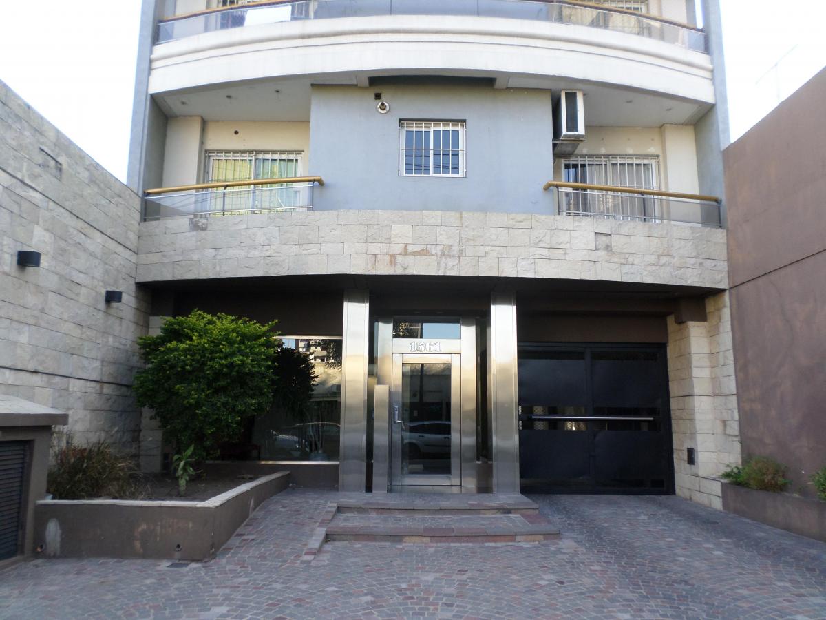 Semipiso 3 Amb. 2 Balcones y Cochera