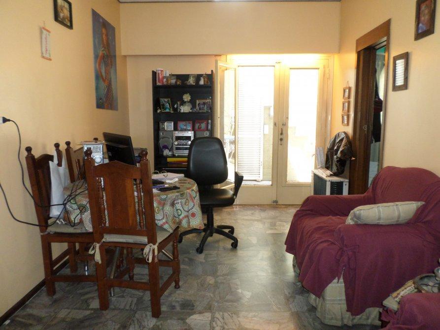 Casa 6 Ambientes con Terraza, 2 Patios y Cochera en Lanús Este – Apto Crédito 2