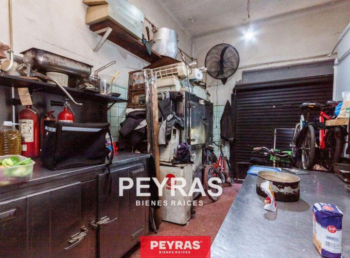 Departamento con Local Comercial 4