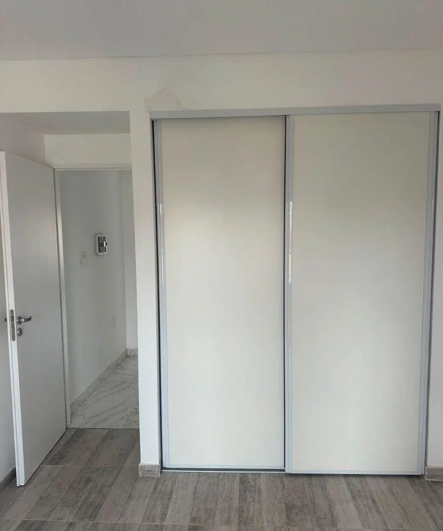 Departamento 2 Amb. a Estrenar con 2 Balcones. 4
