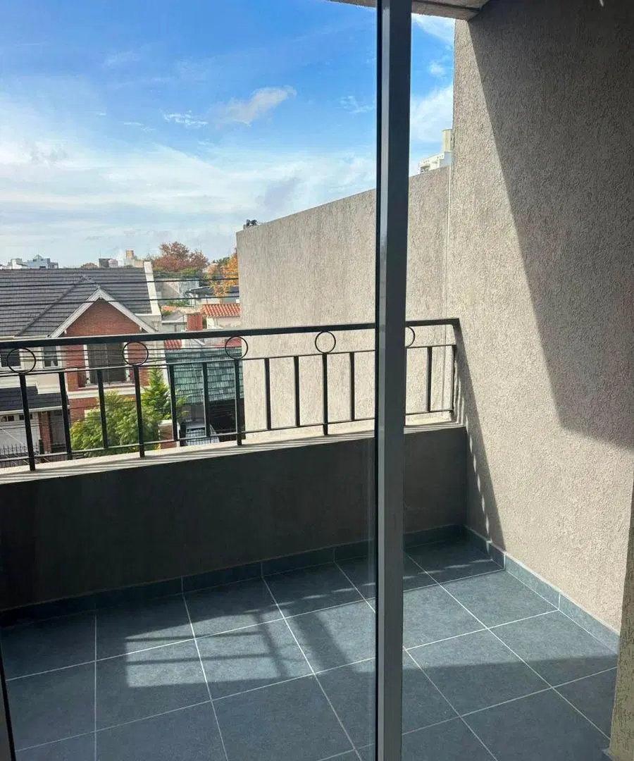 Departamento 2 Amb. a Estrenar con 2 Balcones. 5