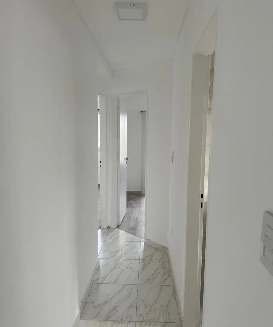 Departamento 3 Amb. a Estrenar con Cochera y 2 Balcones. 5