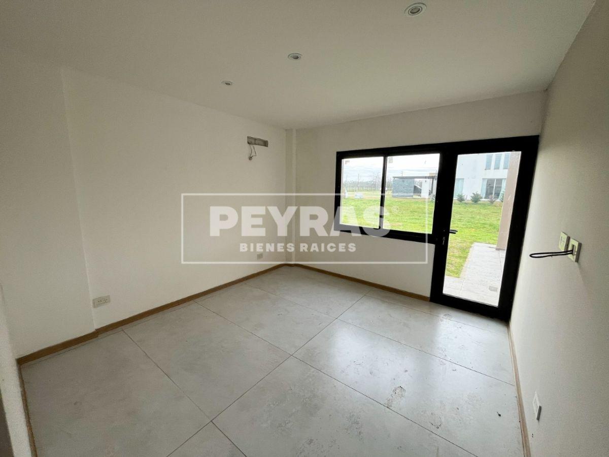 Foto de Casa a Estrenar - Club de Campo La Martona - 3 Dormitorios - Pileta, imagen 4