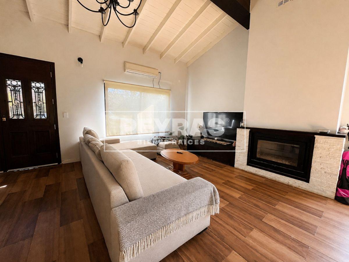Foto de La Martona – Casa 5 ambientes, 4 dormitorios. Financiación. Pileta, imagen 1