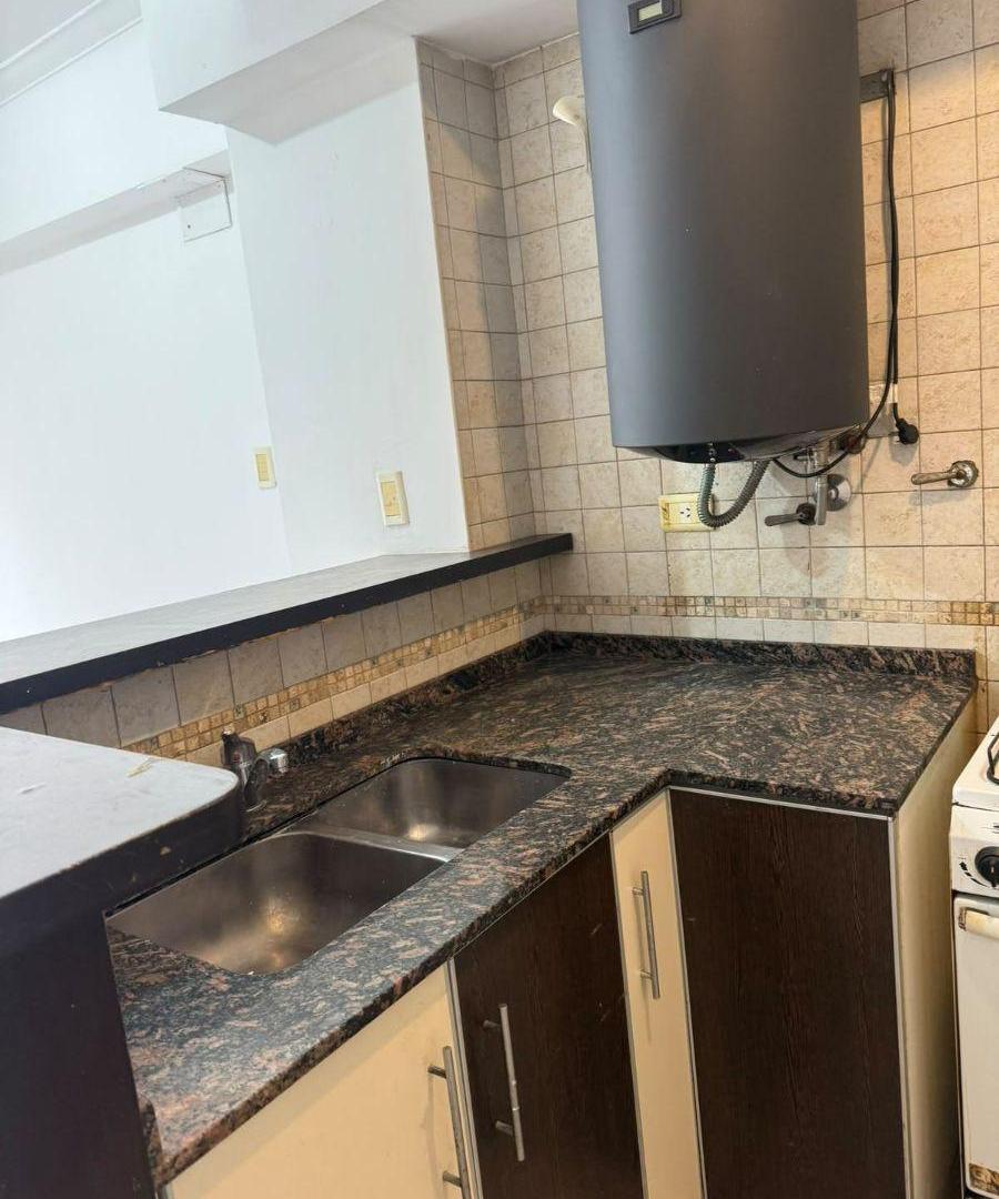 Foto de Departamento en alquiler c/ cochera en Lanús Este, imagen 5