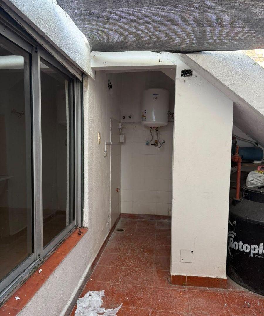 Foto de Departamento en alquiler en Lanús Este, imagen 4