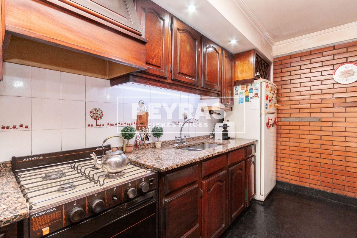 Foto de Casa 3 Ambientes con Cochera, Patio y Terraza en Gerli, imagen 3